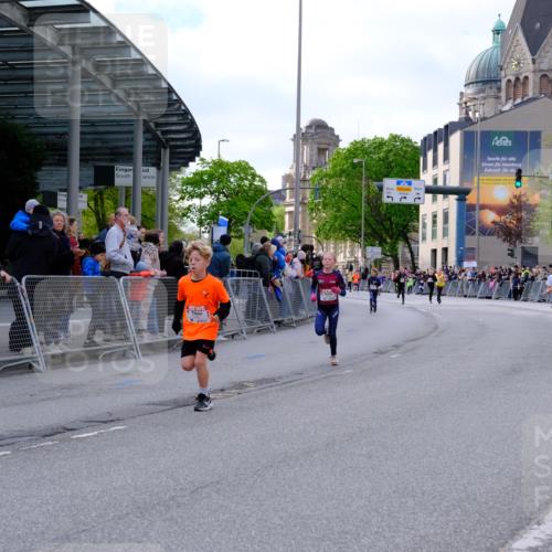 25.04.2026 - Das Zehntel Tim E. http://msf.ph/oto/9567531 25.04.2026 08:49:42 Ziel 1470, 1791, 1792, 1795, 2062, 2168, 2175, 2647, 2676, 2782, 3204, 3569, 3597, 4013, 4039, 4059 meine-sportfotos.de
