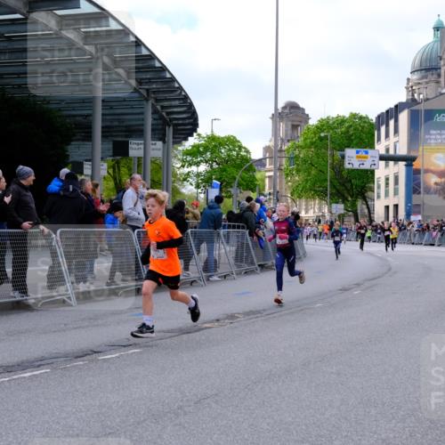 25.04.2026 - Das Zehntel Tim E. http://msf.ph/oto/9567533 25.04.2026 08:49:42 Ziel 1470, 1791, 1792, 1795, 2062, 2168, 2175, 2647, 2676, 2782, 3204, 3569, 3597, 4013, 4039, 4059 meine-sportfotos.de