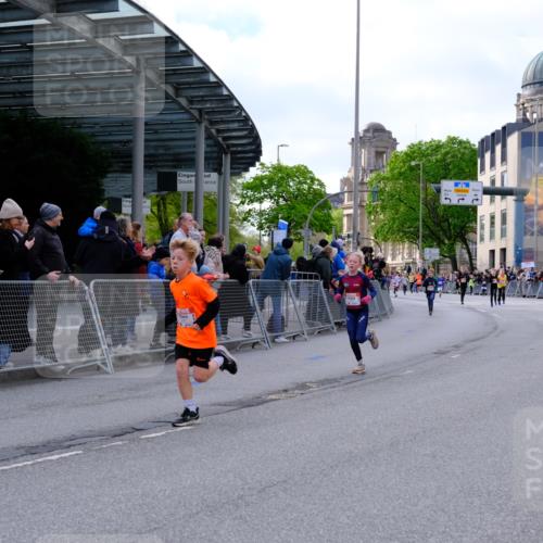 25.04.2026 - Das Zehntel Tim E. http://msf.ph/oto/9567534 25.04.2026 08:49:43 Ziel 1791, 1792, 2647, 2676, 3204, 3569, 3597, 4013, 4039, 4059 meine-sportfotos.de