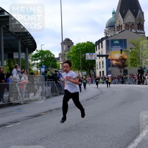 25.04.2026 - Das Zehntel Tim E. http://msf.ph/oto/9567541 25.04.2026 08:49:44 Ziel 1791, 1792, 2647, 2676, 3204, 3569, 3597, 4013, 4039, 4059 meine-sportfotos.de