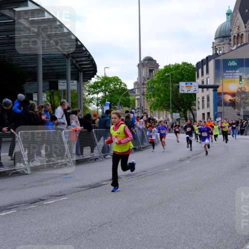 25.04.2026 - Das Zehntel Tim E. http://msf.ph/oto/9567554 25.04.2026 08:49:54 Ziel 1295, 1581, 3216, 3370, 3415, 3621, 3835, 3838 meine-sportfotos.de