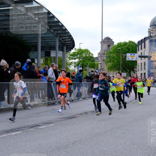 25.04.2026 - Das Zehntel Tim E. http://msf.ph/oto/9567566 25.04.2026 08:49:59 Ziel 1570, 1581, 1882, 1884, 1889, 2275, 2302, 2994, 3216, 3359, 3370, 3411, 3415, 3600, 3606, 3621, 3824, 3829, 3838 meine-sportfotos.de