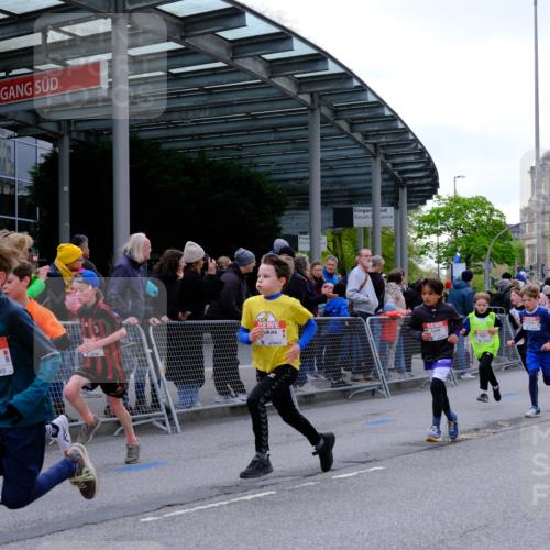 25.04.2026 - Das Zehntel Tim E. http://msf.ph/oto/9567574 25.04.2026 08:50:00 Ziel 1570, 1577, 1581, 1882, 1884, 1889, 2275, 2302, 2994, 3216, 3359, 3370, 3411, 3415, 3600, 3606, 3621, 3824, 3829, 3838 meine-sportfotos.de