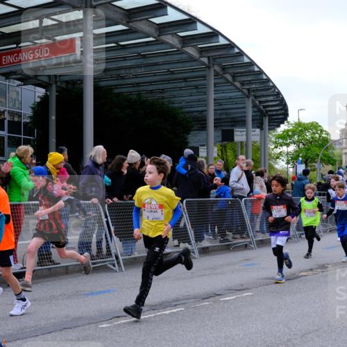 25.04.2026 - Das Zehntel Tim E. http://msf.ph/oto/9567575 25.04.2026 08:50:00 Ziel 1570, 1577, 1581, 1882, 1884, 1889, 2275, 2302, 2994, 3216, 3359, 3370, 3411, 3415, 3600, 3606, 3621, 3824, 3829, 3838 meine-sportfotos.de