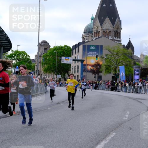 25.04.2026 - Das Zehntel Tim E. http://msf.ph/oto/9567581 25.04.2026 08:50:02 Ziel 1570, 1577, 1882, 1884, 1889, 2275, 2302, 2994, 3216, 3359, 3370, 3411, 3415, 3564, 3600, 3606, 3607, 3824, 3829, 3838 meine-sportfotos.de