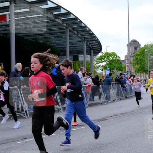 25.04.2026 - Das Zehntel Tim E. http://msf.ph/oto/9567584 25.04.2026 08:50:03 Ziel 1570, 1577, 1882, 1884, 1889, 2275, 2302, 2994, 3216, 3359, 3370, 3411, 3415, 3564, 3600, 3606, 3607, 3701, 3824, 3829, 3838 meine-sportfotos.de