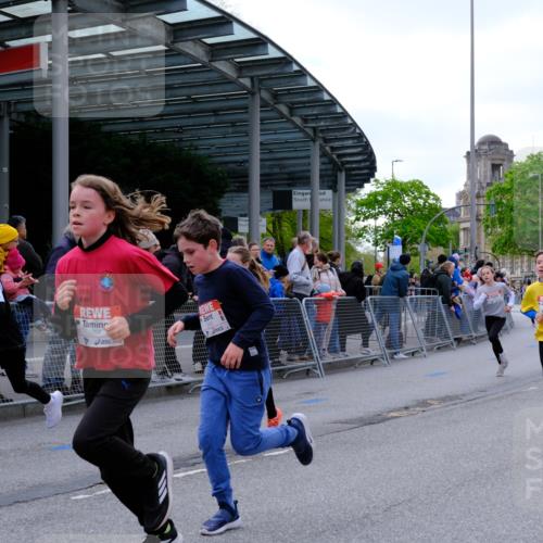 25.04.2026 - Das Zehntel Tim E. http://msf.ph/oto/9567585 25.04.2026 08:50:03 Ziel 1570, 1577, 1882, 1884, 1889, 2275, 2302, 2994, 3216, 3359, 3370, 3411, 3415, 3564, 3600, 3606, 3607, 3701, 3824, 3829, 3838 meine-sportfotos.de