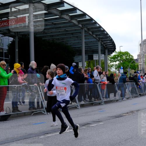 25.04.2026 - Das Zehntel Tim E. http://msf.ph/oto/9567595 25.04.2026 08:50:05 Ziel 1570, 1577, 1882, 1884, 1889, 2275, 2302, 2812, 2994, 3359, 3411, 3415, 3564, 3600, 3606, 3607, 3701, 3824, 3829, 3838 meine-sportfotos.de