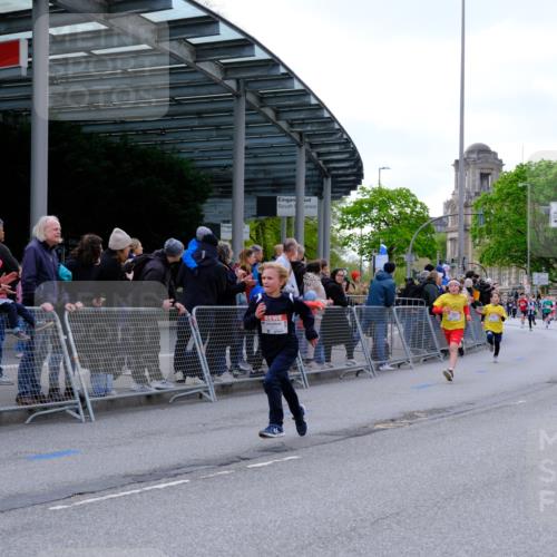 25.04.2026 - Das Zehntel Tim E. http://msf.ph/oto/9567600 25.04.2026 08:50:07 Ziel 1570, 1577, 1882, 1884, 1889, 2275, 2302, 2726, 2731, 2812, 2817, 2994, 3359, 3411, 3564, 3600, 3606, 3607, 3701, 3824, 3829 meine-sportfotos.de