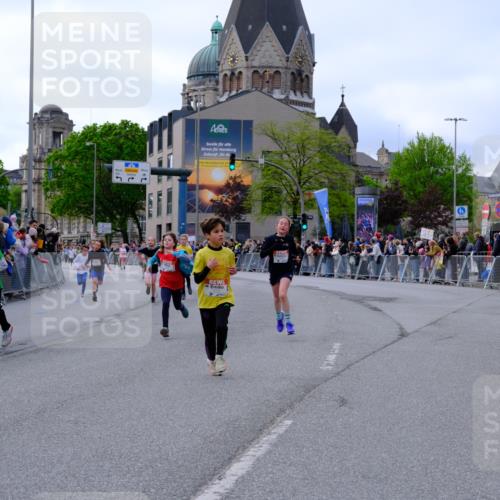 25.04.2026 - Das Zehntel Tim E. http://msf.ph/oto/9567609 25.04.2026 08:50:11 Ziel 1310, 1554, 1577, 1702, 1882, 2329, 2334, 2726, 2731, 2812, 2817, 3557, 3564, 3607, 3701, 3829, 4052 meine-sportfotos.de