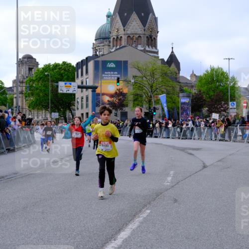 25.04.2026 - Das Zehntel Tim E. http://msf.ph/oto/9567612 25.04.2026 08:50:11 Ziel 1310, 1554, 1577, 1702, 1882, 2329, 2334, 2726, 2731, 2812, 2817, 3557, 3564, 3607, 3701, 3829, 4052 meine-sportfotos.de