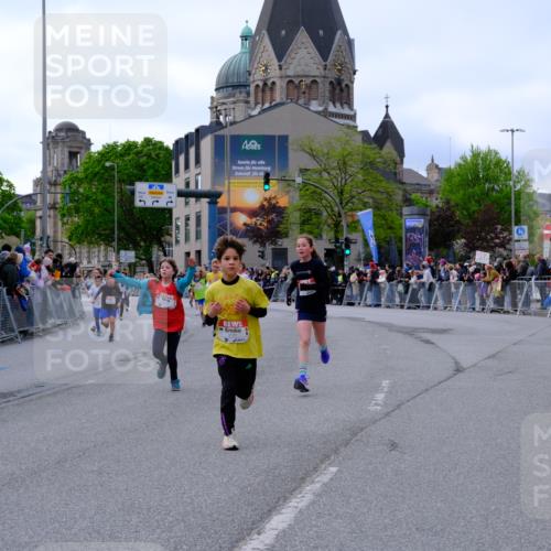 25.04.2026 - Das Zehntel Tim E. http://msf.ph/oto/9567613 25.04.2026 08:50:11 Ziel 1310, 1554, 1577, 1702, 1882, 2329, 2334, 2726, 2731, 2812, 2817, 3557, 3564, 3607, 3701, 3829, 4052 meine-sportfotos.de