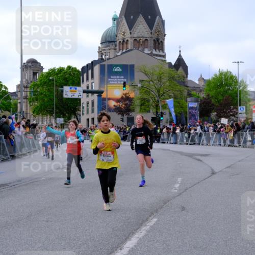 25.04.2026 - Das Zehntel Tim E. http://msf.ph/oto/9567614 25.04.2026 08:50:11 Ziel 1310, 1554, 1577, 1702, 1882, 2329, 2334, 2726, 2731, 2812, 2817, 3557, 3564, 3607, 3701, 3829, 4052 meine-sportfotos.de
