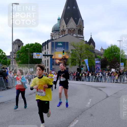 25.04.2026 - Das Zehntel Tim E. http://msf.ph/oto/9567615 25.04.2026 08:50:12 Ziel 1310, 1554, 1577, 1702, 2315, 2329, 2334, 2726, 2731, 2812, 2817, 3557, 3564, 3607, 3701, 4052 meine-sportfotos.de