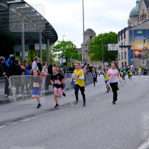 25.04.2026 - Das Zehntel Tim E. http://msf.ph/oto/9567621 25.04.2026 08:50:14 Ziel 1310, 1554, 1702, 2315, 2329, 2334, 2570, 2726, 2731, 2812, 2817, 3194, 3554, 3557, 3701, 4052 meine-sportfotos.de