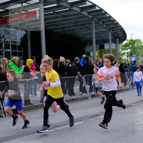25.04.2026 - Das Zehntel Tim E. http://msf.ph/oto/9567630 25.04.2026 08:50:15 Ziel 1217, 1310, 1554, 1702, 2315, 2329, 2334, 2570, 2726, 2731, 2812, 2817, 3194, 3546, 3554, 3557, 3701, 4052 meine-sportfotos.de