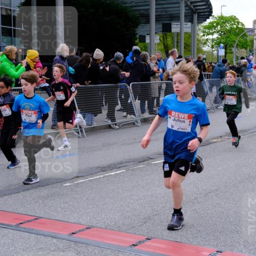 25.04.2026 - Das Zehntel Tim E. http://msf.ph/oto/9567631 25.04.2026 08:50:30 Ziel 1285, 1325, 1584, 1699, 1714, 1736, 2032, 2069, 2164, 2344, 2472, 2497, 2829, 2881, 2946, 3117, 3118, 3230, 3244, 3509, 3535 meine-sportfotos.de