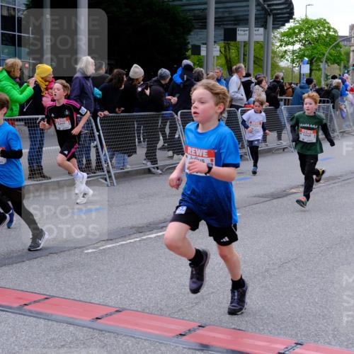 25.04.2026 - Das Zehntel Tim E. http://msf.ph/oto/9567632 25.04.2026 08:50:30 Ziel 1285, 1325, 1584, 1699, 1714, 1736, 2032, 2069, 2164, 2344, 2472, 2497, 2829, 2881, 2946, 3117, 3118, 3230, 3244, 3509, 3535 meine-sportfotos.de