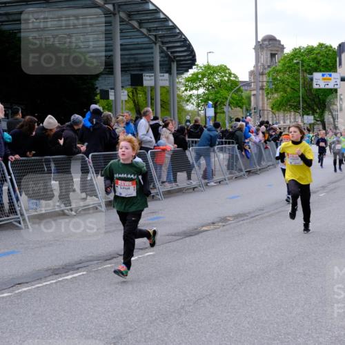 25.04.2026 - Das Zehntel Tim E. http://msf.ph/oto/9567633 25.04.2026 08:50:31 Ziel 1027, 1285, 1325, 1584, 1699, 1714, 1736, 2032, 2069, 2164, 2344, 2472, 2497, 2751, 2829, 2881, 2946, 3117, 3118, 3244, 3509, 3535 meine-sportfotos.de