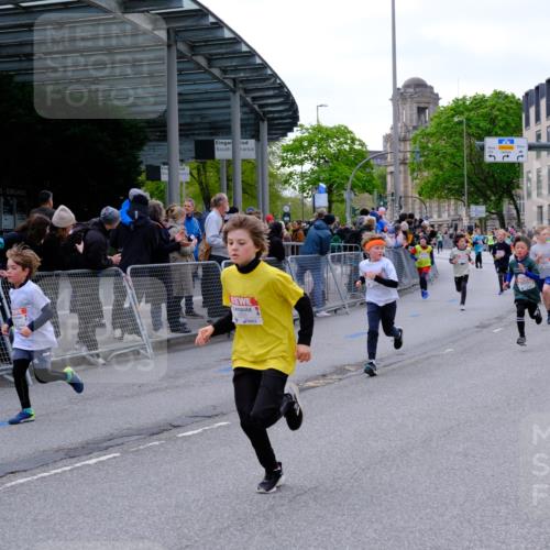 25.04.2026 - Das Zehntel Tim E. http://msf.ph/oto/9567639 25.04.2026 08:50:31 Ziel 1027, 1285, 1325, 1584, 1699, 1714, 1736, 2032, 2069, 2164, 2344, 2472, 2497, 2751, 2829, 2881, 2946, 3117, 3118, 3244, 3509, 3535 meine-sportfotos.de