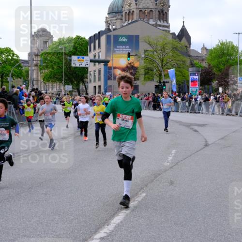 25.04.2026 - Das Zehntel Tim E. http://msf.ph/oto/9567642 25.04.2026 08:50:33 Ziel 1027, 1125, 1212, 1285, 1325, 1584, 1699, 1714, 1736, 2032, 2069, 2164, 2344, 2472, 2751, 2829, 2946, 3117, 3182, 3248, 3260, 3509, 3535, 4011 meine-sportfotos.de