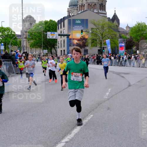 25.04.2026 - Das Zehntel Tim E. http://msf.ph/oto/9567643 25.04.2026 08:50:33 Ziel 1027, 1125, 1212, 1285, 1325, 1584, 1699, 1714, 1736, 2032, 2069, 2164, 2344, 2472, 2751, 2829, 2946, 3117, 3182, 3248, 3260, 3509, 3535, 4011 meine-sportfotos.de