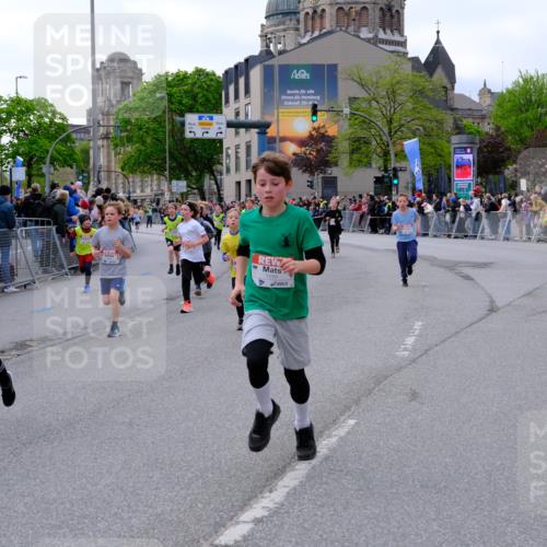 25.04.2026 - Das Zehntel Tim E. http://msf.ph/oto/9567644 25.04.2026 08:50:33 Ziel 1027, 1125, 1212, 1285, 1325, 1584, 1699, 1714, 1736, 2032, 2069, 2164, 2344, 2472, 2751, 2829, 2946, 3117, 3182, 3248, 3260, 3509, 3535, 4011 meine-sportfotos.de
