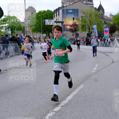 25.04.2026 - Das Zehntel Tim E. http://msf.ph/oto/9567645 25.04.2026 08:50:33 Ziel 1027, 1125, 1212, 1285, 1325, 1584, 1699, 1714, 1736, 2032, 2069, 2164, 2344, 2472, 2751, 2829, 2946, 3117, 3182, 3248, 3260, 3509, 3535, 4011 meine-sportfotos.de