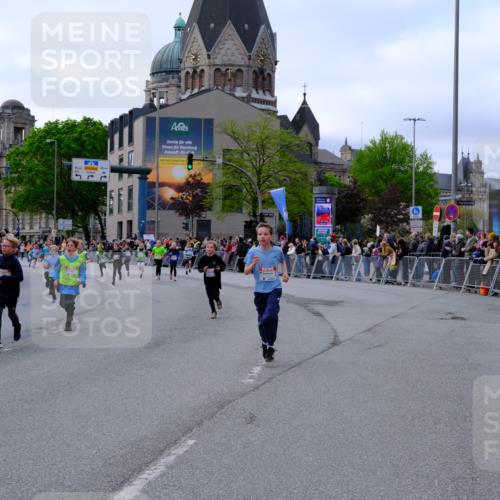 25.04.2026 - Das Zehntel Tim E. http://msf.ph/oto/9567646 25.04.2026 08:50:35 Ziel 1027, 1125, 1185, 1212, 1285, 1325, 1584, 1699, 1714, 1723, 2032, 2164, 2344, 2472, 2751, 2829, 2946, 3117, 3182, 3248, 3260, 3509, 3535, 4011 meine-sportfotos.de