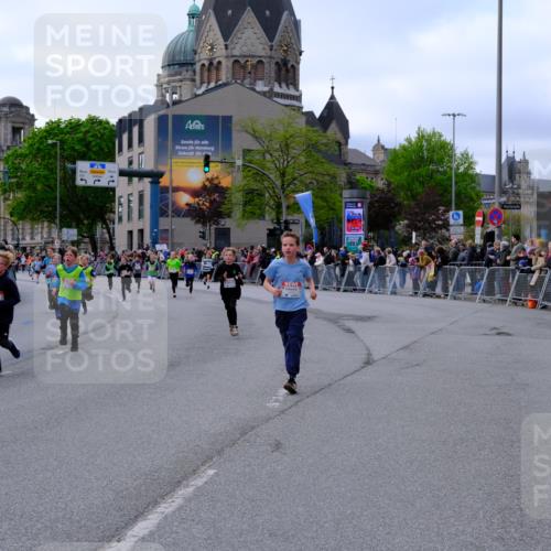 25.04.2026 - Das Zehntel Tim E. http://msf.ph/oto/9567647 25.04.2026 08:50:35 Ziel 1027, 1125, 1185, 1212, 1285, 1325, 1584, 1699, 1714, 1723, 2032, 2164, 2344, 2472, 2751, 2829, 2946, 3117, 3182, 3248, 3260, 3509, 3535, 4011 meine-sportfotos.de