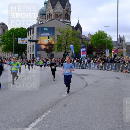 25.04.2026 - Das Zehntel Tim E. http://msf.ph/oto/9567648 25.04.2026 08:50:35 Ziel 1027, 1125, 1185, 1212, 1285, 1325, 1584, 1699, 1714, 1723, 2032, 2164, 2344, 2472, 2751, 2829, 2946, 3117, 3182, 3248, 3260, 3509, 3535, 4011 meine-sportfotos.de