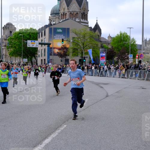 25.04.2026 - Das Zehntel Tim E. http://msf.ph/oto/9567651 25.04.2026 08:50:36 Ziel 1027, 1125, 1185, 1212, 1325, 1584, 1699, 1723, 2032, 2164, 2344, 2472, 2751, 2829, 2946, 3117, 3178, 3182, 3248, 3260, 3509, 3535, 4011 meine-sportfotos.de