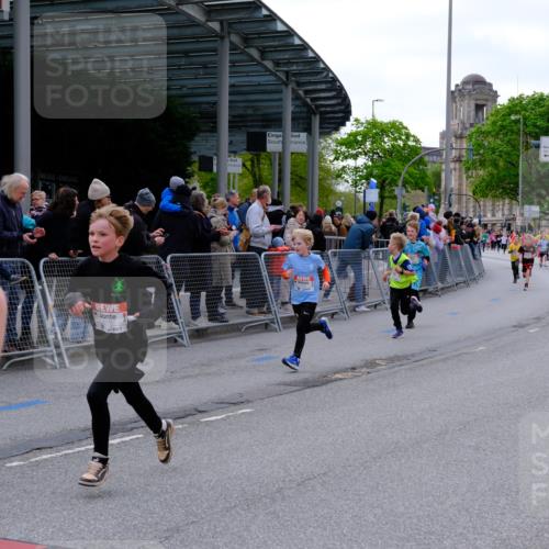 25.04.2026 - Das Zehntel Tim E. http://msf.ph/oto/9567658 25.04.2026 08:50:38 Ziel 1027, 1125, 1185, 1212, 1325, 1523, 1584, 1699, 1719, 1723, 2032, 2472, 2751, 2829, 2946, 3178, 3182, 3248, 3260, 3509, 3535, 3843, 4011 meine-sportfotos.de