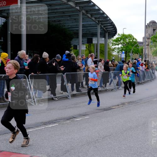 25.04.2026 - Das Zehntel Tim E. http://msf.ph/oto/9567660 25.04.2026 08:50:38 Ziel 1027, 1125, 1185, 1212, 1325, 1523, 1584, 1699, 1719, 1723, 2032, 2472, 2751, 2829, 2946, 3178, 3182, 3248, 3260, 3509, 3535, 3843, 4011 meine-sportfotos.de
