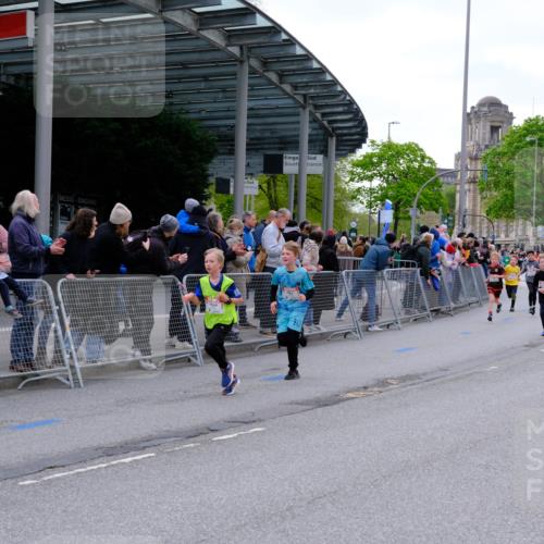 25.04.2026 - Das Zehntel Tim E. http://msf.ph/oto/9567666 25.04.2026 08:50:40 Ziel 1027, 1125, 1185, 1212, 1284, 1325, 1523, 1699, 1719, 1723, 1731, 2032, 2751, 2946, 3178, 3182, 3248, 3260, 3261, 3303, 3509, 3535, 3690, 3843, 3967, 4011 meine-sportfotos.de