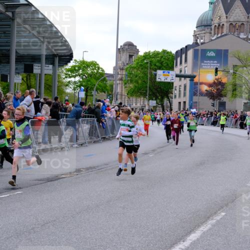 25.04.2026 - Das Zehntel Tim E. http://msf.ph/oto/9567688 25.04.2026 08:50:44 Ziel 1125, 1185, 1200, 1212, 1284, 1523, 1719, 1723, 1731, 1987, 2656, 3178, 3182, 3248, 3260, 3261, 3303, 3309, 3330, 3627, 3690, 3843, 3967, 4011 meine-sportfotos.de