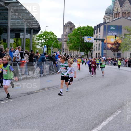 25.04.2026 - Das Zehntel Tim E. http://msf.ph/oto/9567689 25.04.2026 08:50:44 Ziel 1125, 1185, 1200, 1212, 1284, 1523, 1719, 1723, 1731, 1987, 2656, 3178, 3182, 3248, 3260, 3261, 3303, 3309, 3330, 3627, 3690, 3843, 3967, 4011 meine-sportfotos.de