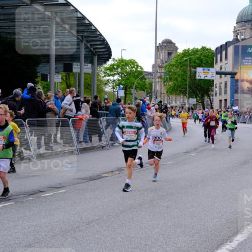 25.04.2026 - Das Zehntel Tim E. http://msf.ph/oto/9567692 25.04.2026 08:50:44 Ziel 1125, 1185, 1200, 1212, 1284, 1523, 1719, 1723, 1731, 1987, 2656, 3178, 3182, 3248, 3260, 3261, 3303, 3309, 3330, 3627, 3690, 3843, 3967, 4011 meine-sportfotos.de