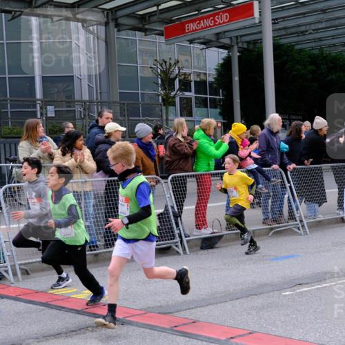 25.04.2026 - Das Zehntel Tim E. http://msf.ph/oto/9567695 25.04.2026 08:50:45 Ziel 1125, 1185, 1197, 1200, 1212, 1284, 1523, 1719, 1723, 1731, 1987, 2656, 2806, 3178, 3248, 3260, 3261, 3303, 3309, 3330, 3627, 3690, 3843, 3967 meine-sportfotos.de