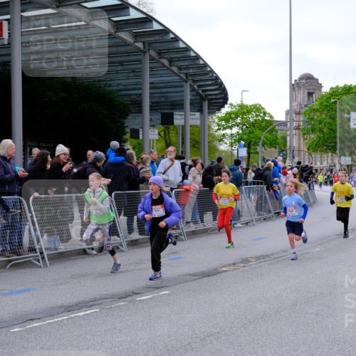 25.04.2026 - Das Zehntel Tim E. http://msf.ph/oto/9567706 25.04.2026 08:50:48 Ziel 1197, 1200, 1284, 1523, 1719, 1731, 1888, 1987, 2656, 2806, 2820, 3178, 3215, 3261, 3303, 3309, 3330, 3627, 3690, 3843, 3967 meine-sportfotos.de