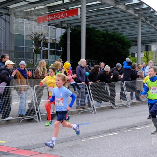 25.04.2026 - Das Zehntel Tim E. http://msf.ph/oto/9567719 25.04.2026 08:50:50 Ziel 1197, 1200, 1284, 1731, 1888, 1987, 2656, 2806, 2820, 3215, 3261, 3303, 3309, 3330, 3627, 3690, 3967 meine-sportfotos.de