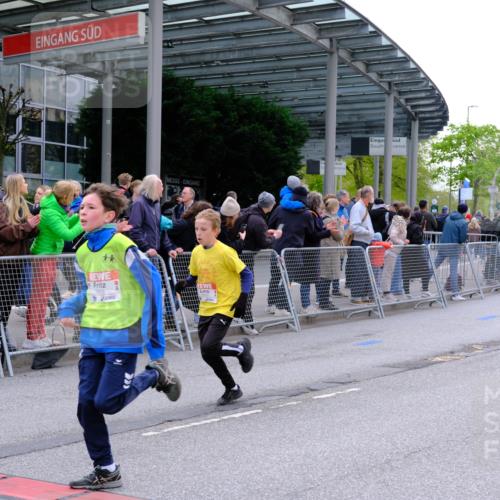 25.04.2026 - Das Zehntel Tim E. http://msf.ph/oto/9567722 25.04.2026 08:50:51 Ziel 1197, 1200, 1284, 1731, 1888, 1987, 2656, 2806, 2820, 3215, 3261, 3303, 3309, 3330, 3627, 3690, 3967, 3978 meine-sportfotos.de
