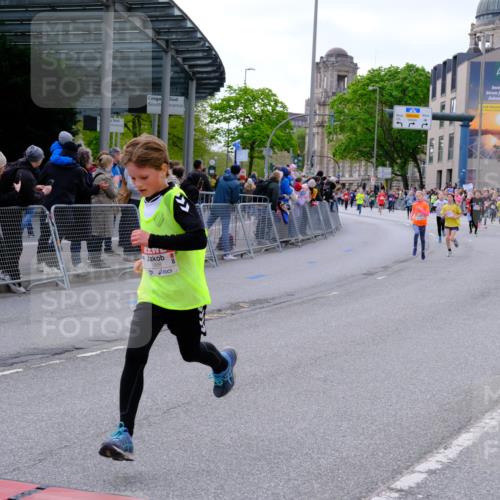 25.04.2026 - Das Zehntel Tim E. http://msf.ph/oto/9567725 25.04.2026 08:50:51 Ziel 1197, 1200, 1284, 1731, 1888, 1987, 2656, 2806, 2820, 3215, 3261, 3303, 3309, 3330, 3627, 3690, 3967, 3978 meine-sportfotos.de