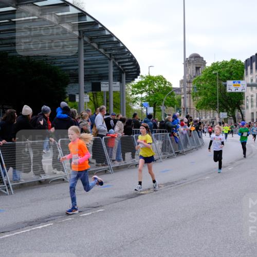 25.04.2026 - Das Zehntel Tim E. http://msf.ph/oto/9567726 25.04.2026 08:50:55 Ziel 1197, 1542, 1729, 1739, 1888, 2656, 2800, 2806, 2820, 3097, 3215, 3309, 3330, 3461, 3627, 3978 meine-sportfotos.de