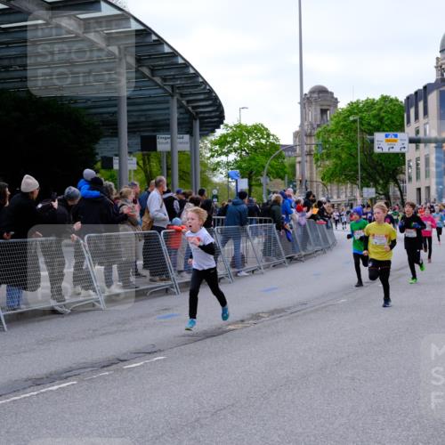 25.04.2026 - Das Zehntel Tim E. http://msf.ph/oto/9567731 25.04.2026 08:50:56 Ziel 1197, 1542, 1729, 1739, 1888, 2598, 2616, 2624, 2800, 2806, 2820, 3097, 3215, 3309, 3461, 3627, 3978 meine-sportfotos.de