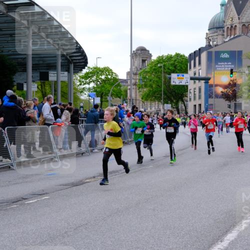 25.04.2026 - Das Zehntel Tim E. http://msf.ph/oto/9567734 25.04.2026 08:50:57 Ziel 1197, 1542, 1729, 1739, 1888, 2598, 2616, 2624, 2800, 2806, 2820, 3097, 3215, 3461, 3978, 4015 meine-sportfotos.de