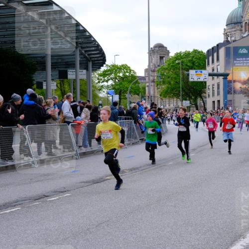 25.04.2026 - Das Zehntel Tim E. http://msf.ph/oto/9567736 25.04.2026 08:50:57 Ziel 1197, 1542, 1729, 1739, 1888, 2598, 2616, 2624, 2800, 2806, 2820, 3097, 3215, 3461, 3978, 4015 meine-sportfotos.de