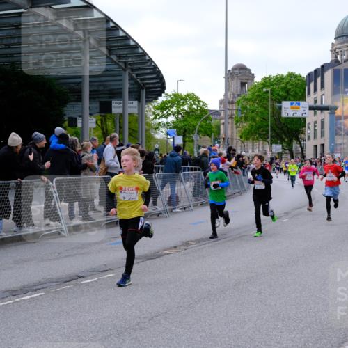 25.04.2026 - Das Zehntel Tim E. http://msf.ph/oto/9567738 25.04.2026 08:50:58 Ziel 1542, 1729, 1739, 1888, 2598, 2616, 2624, 2800, 2820, 3097, 3215, 3461, 3648, 3978, 4015 meine-sportfotos.de