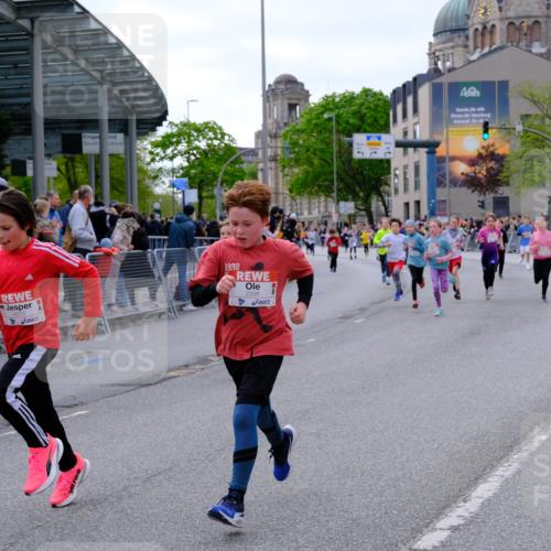25.04.2026 - Das Zehntel Tim E. http://msf.ph/oto/9567755 25.04.2026 08:51:01 Ziel 1542, 1729, 1739, 2162, 2169, 2320, 2598, 2616, 2624, 2800, 2894, 3097, 3352, 3461, 3570, 3648, 3978, 4015 meine-sportfotos.de