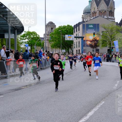25.04.2026 - Das Zehntel Tim E. http://msf.ph/oto/9567778 25.04.2026 08:51:06 Ziel 1282, 1542, 1729, 1739, 2066, 2149, 2162, 2169, 2312, 2313, 2320, 2338, 2598, 2616, 2624, 2671, 2894, 3097, 3229, 3332, 3352, 3382, 3570, 3648, 3921, 3933, 4015 meine-sportfotos.de